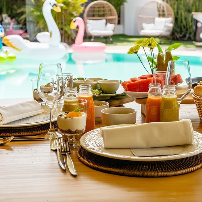 Brunch Arenas Lounge